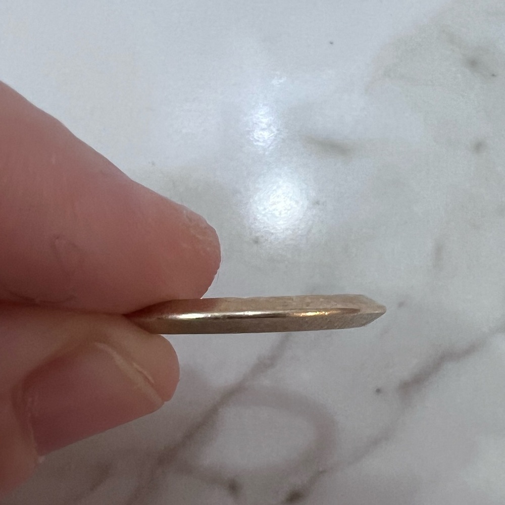 14k Yellow Gold Knife-Edged Band